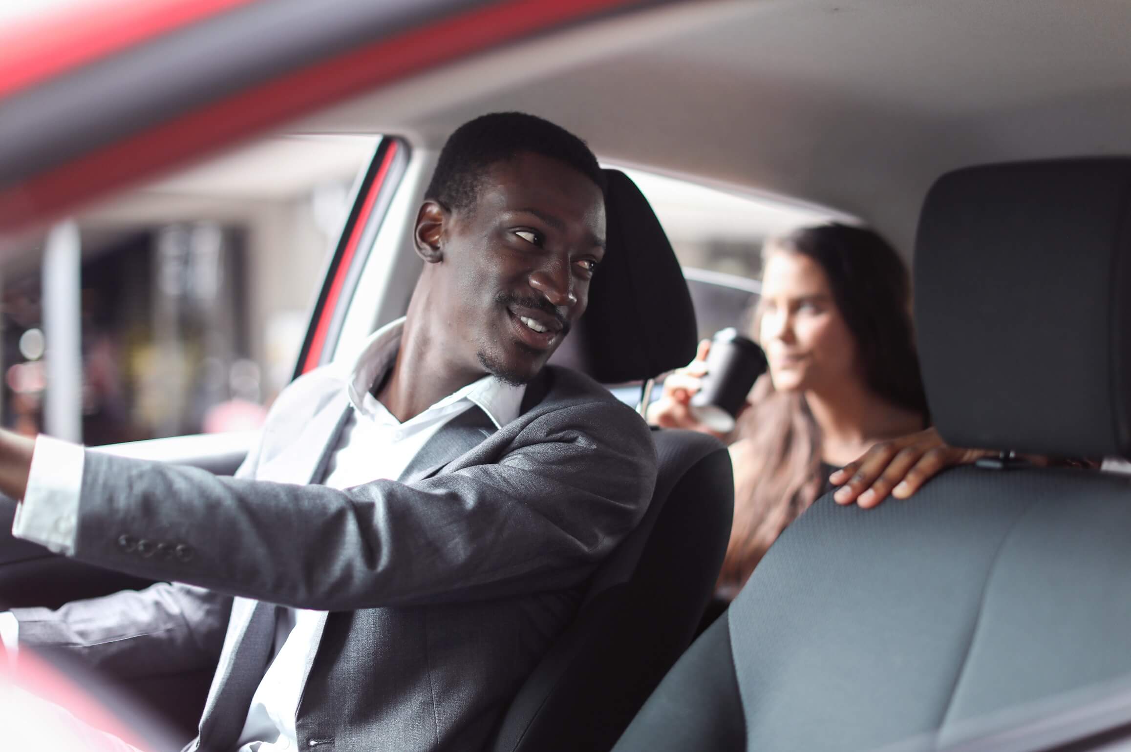 5 Reasons Why You Should Hire A Chauffeur For Your Next Trip